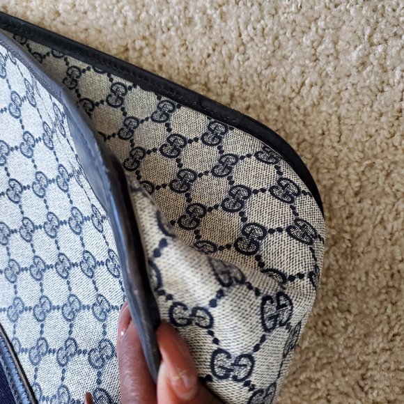 Poor Condition Blue Vintage Gucci Handbag - Picture 8 of 16